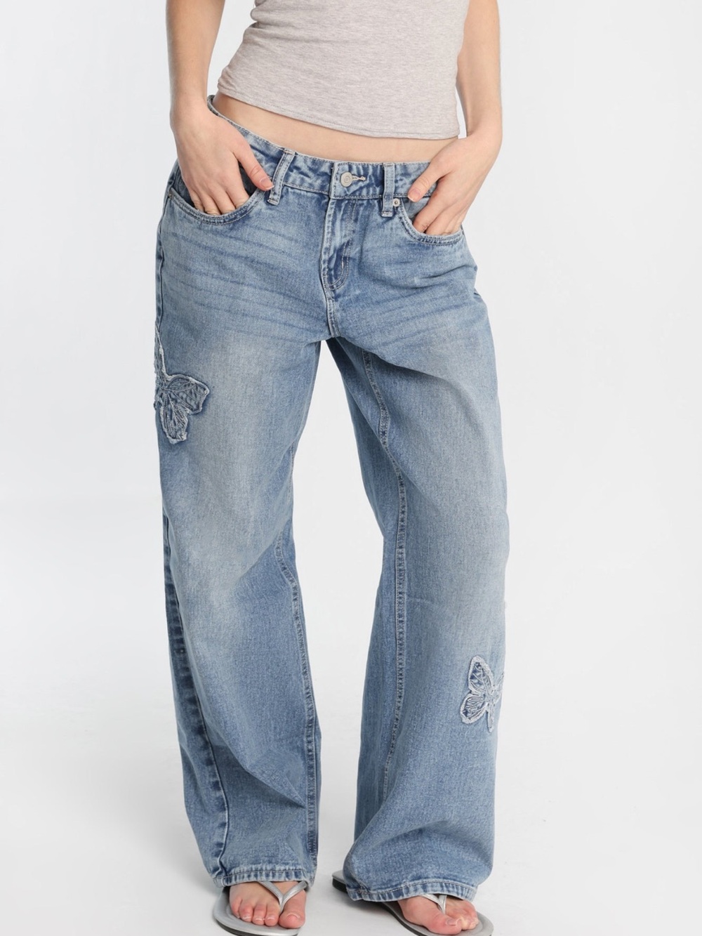 Aeropostale Light Blue Wide Leg Denim Jeans with Butterfly Appliqué - Picture 4 of 9